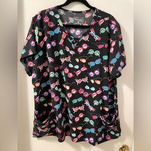 Like New Colorful Sunglasses & Polka Dot Printed Butter Soft UA Scrub Top s-2X